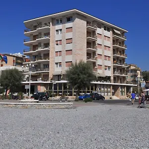 https://gaiavacanze-beach-apartment.hotelitalianriviera.com